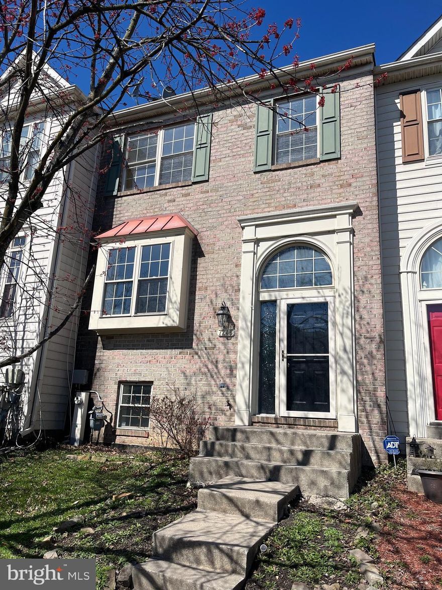 Great opportunity to add your personal touch! A long-term tenant of approximately 10 years has recently vacated the property. The owners began renovation work in preparation for listing; however, due to unexpected overseas commitments, they have decided to sell the home AS-IS.

The property is in overall decent condition with solid potential. Updates such as interior painting, carpet replacement, and possible kitchen cabinet upgrades would further enhance the home.

The home is priced to reflect these improvements, making it a great opportunity for buyers looking to customize a home or invest in a property with upside potential.