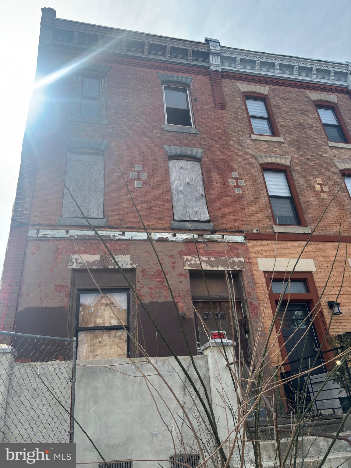 Enter at Your Own Risk !! Please have client accompanied By Licensed Contractor
