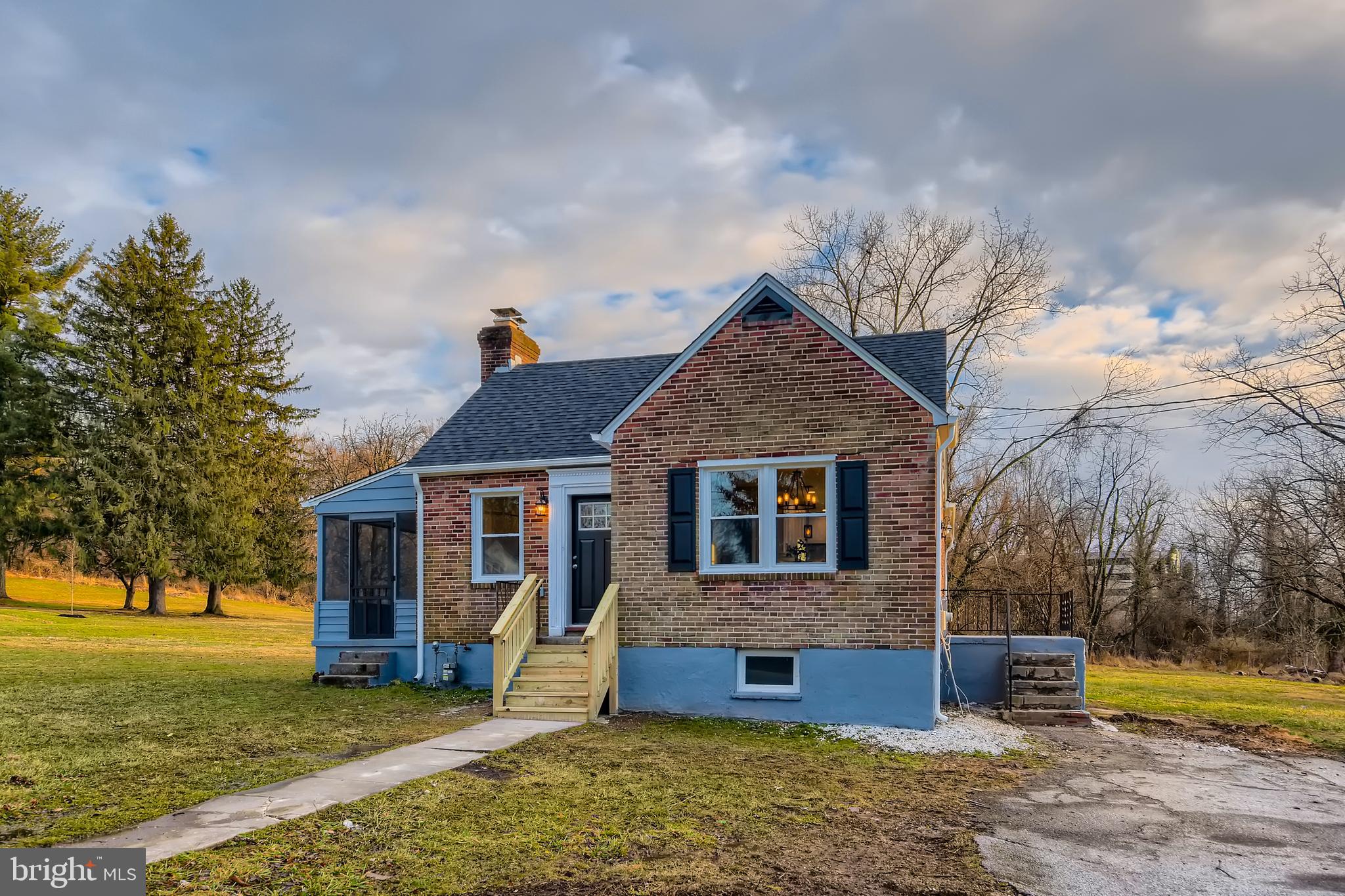 LUTHERVILLE - Residential