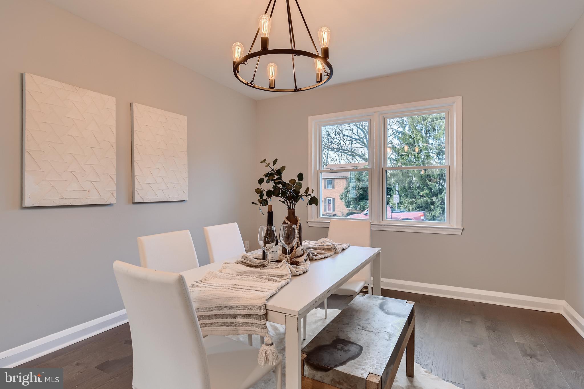 LUTHERVILLE - Residential