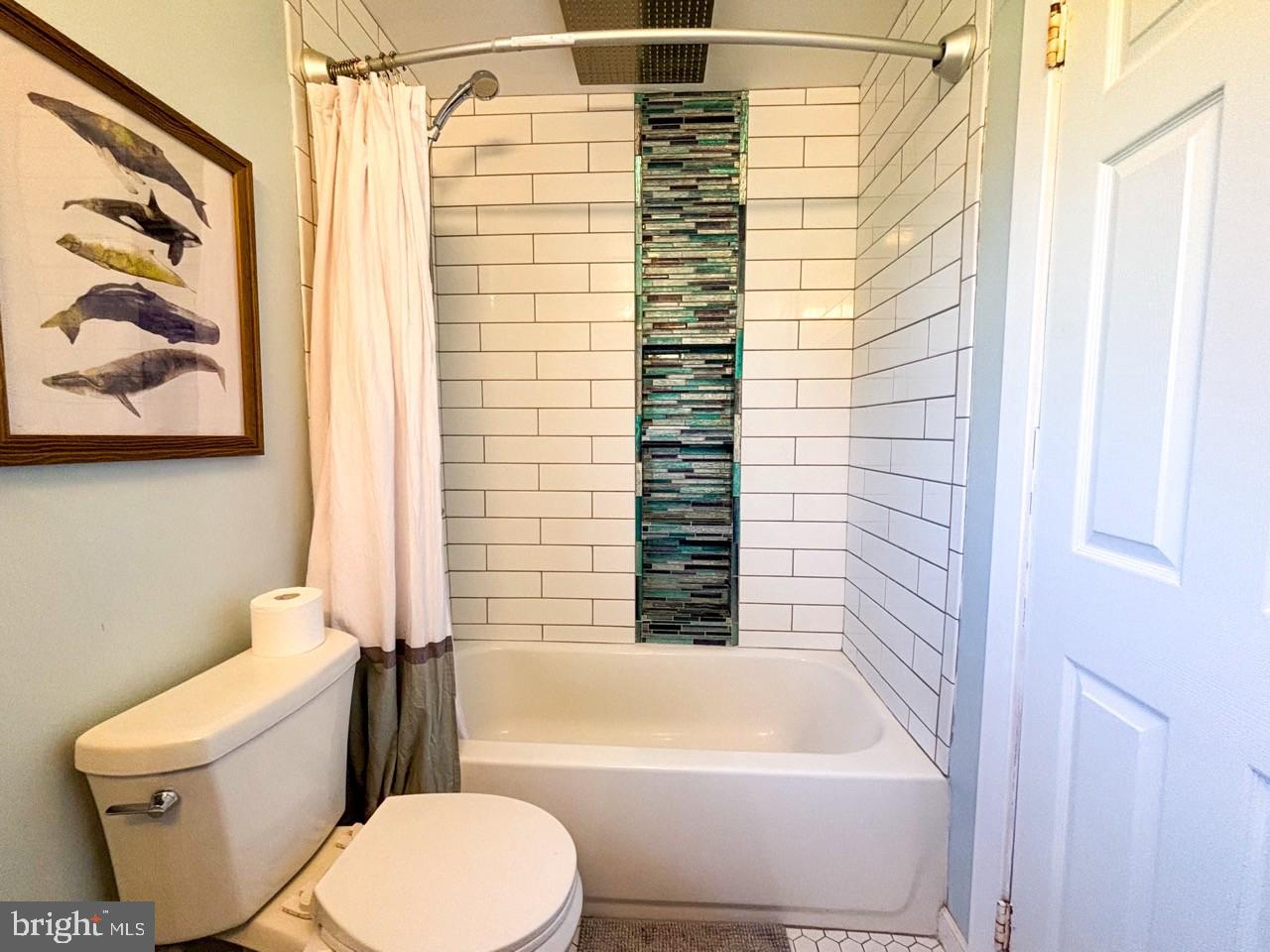 SHADY GROVE MANOR - Residential