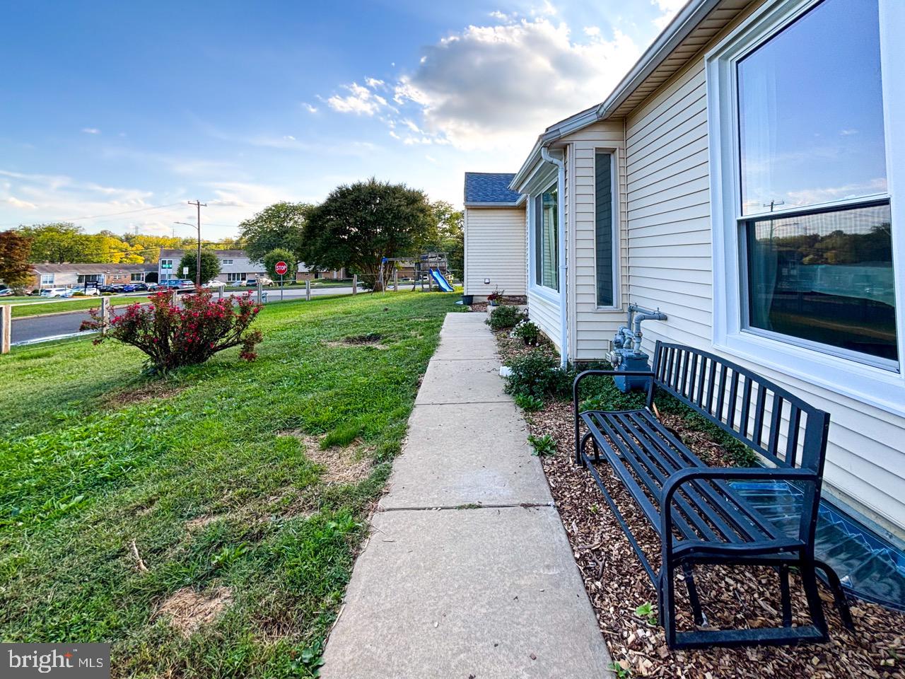 SHADY GROVE MANOR - Residential