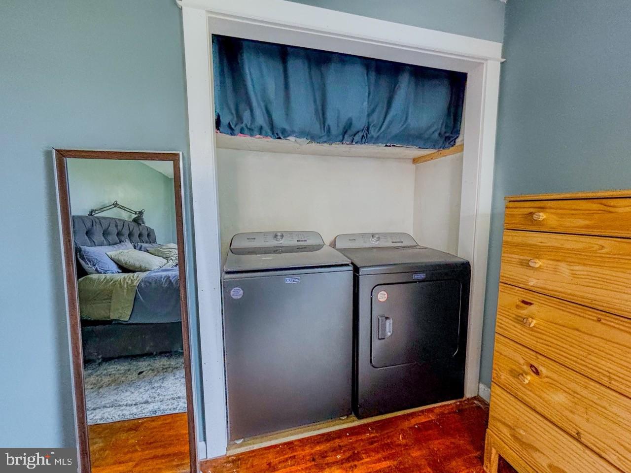 SHADY GROVE MANOR - Residential