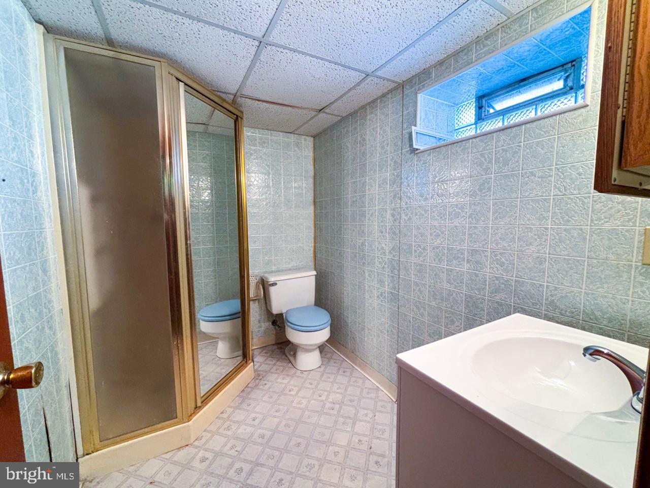 SHADY GROVE MANOR - Residential