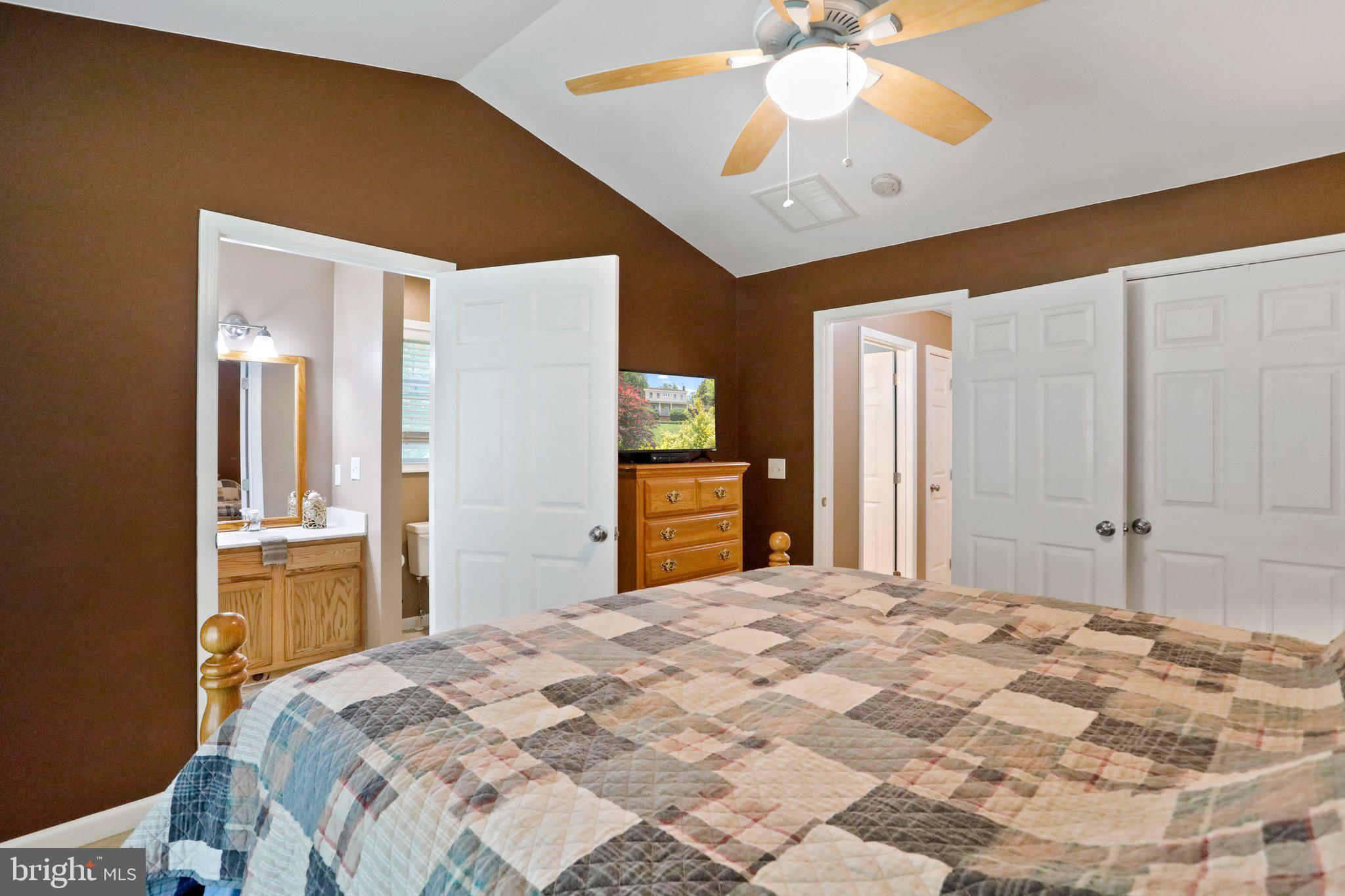 SHANNONDALE - Residential