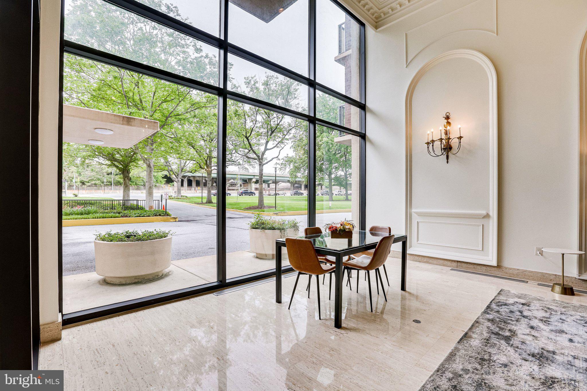 HORIZON HOUSE - Residential