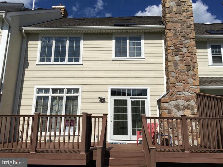 185 DAYLESFORD BOULEVARD 185