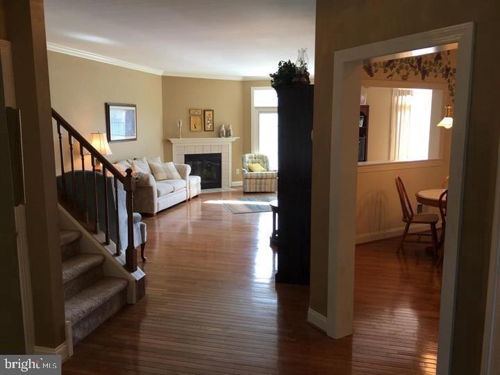 185 DAYLESFORD BOULEVARD 185