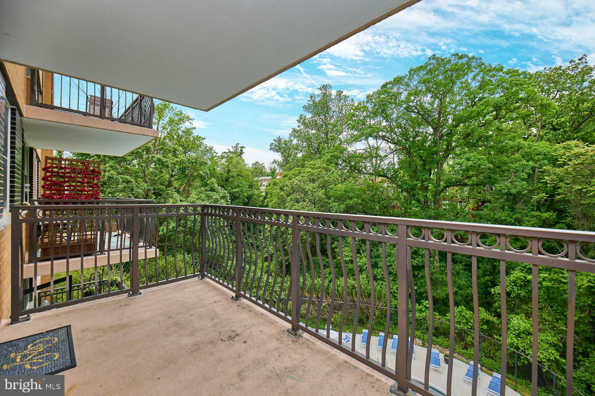 CIRCLE CONDOMINIUMS - Residential Lease