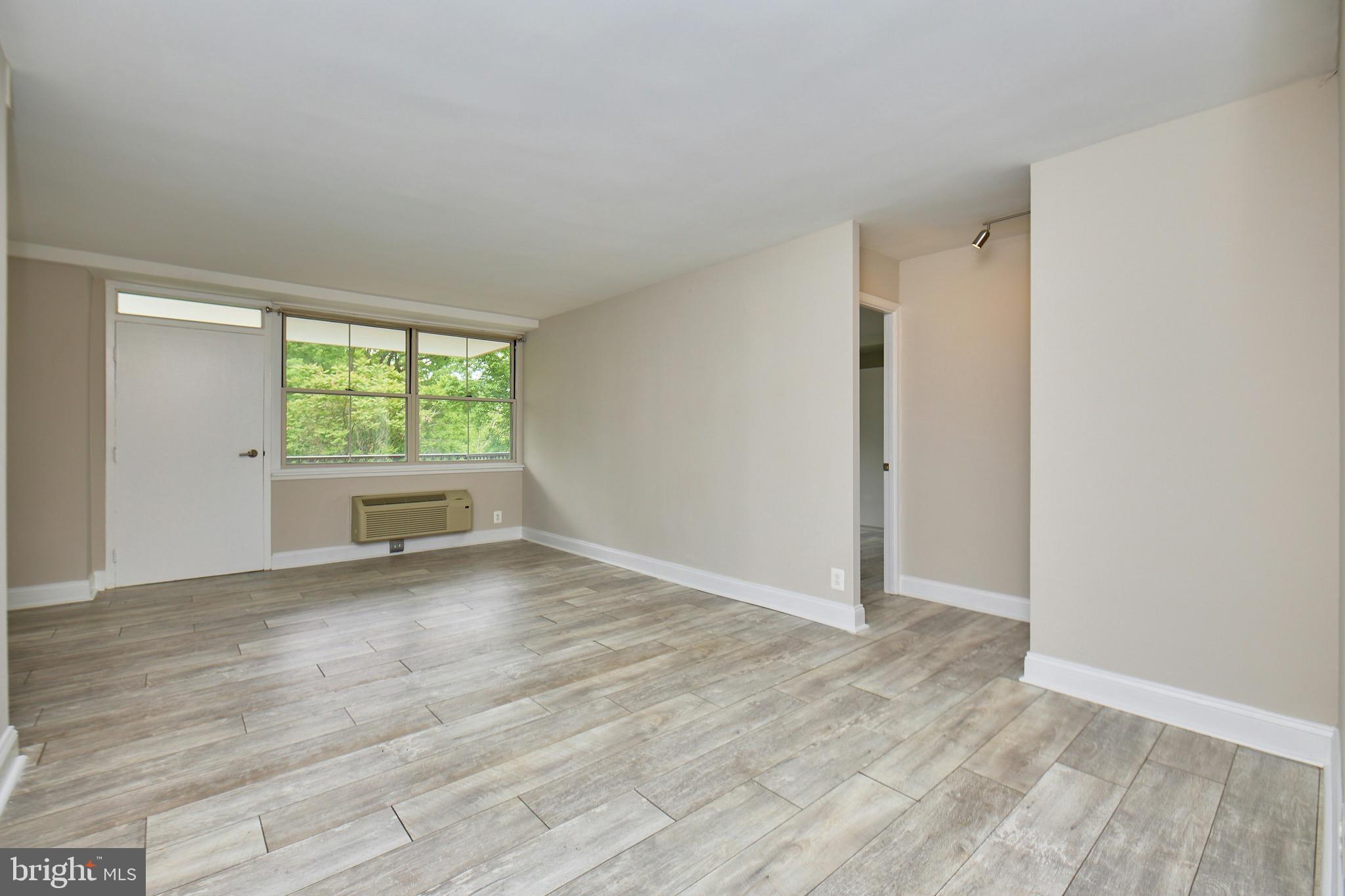 CIRCLE CONDOMINIUMS - Residential Lease