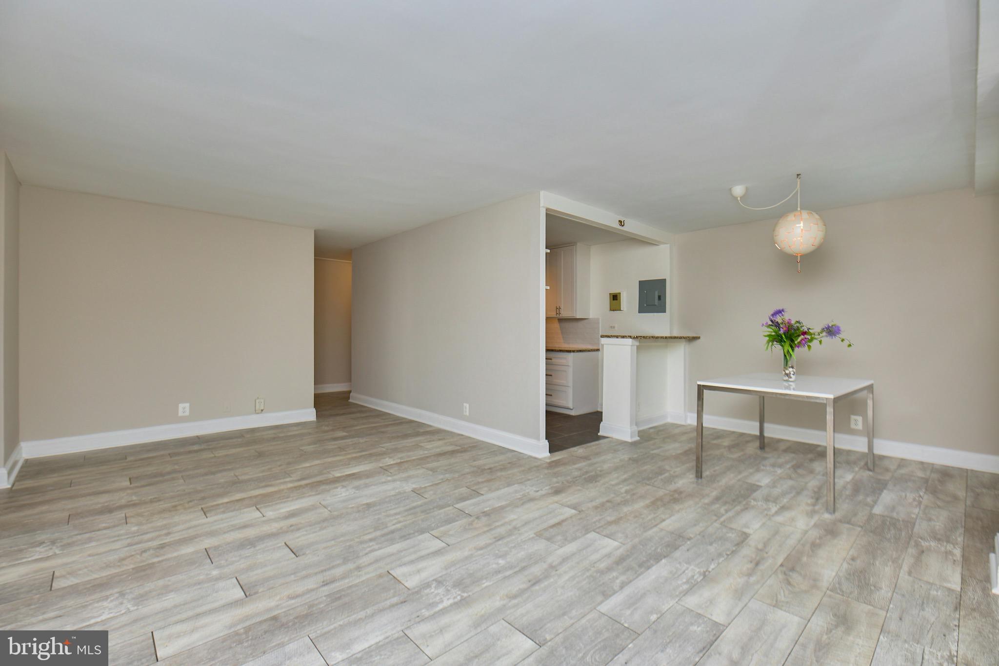 CIRCLE CONDOMINIUMS - Residential Lease