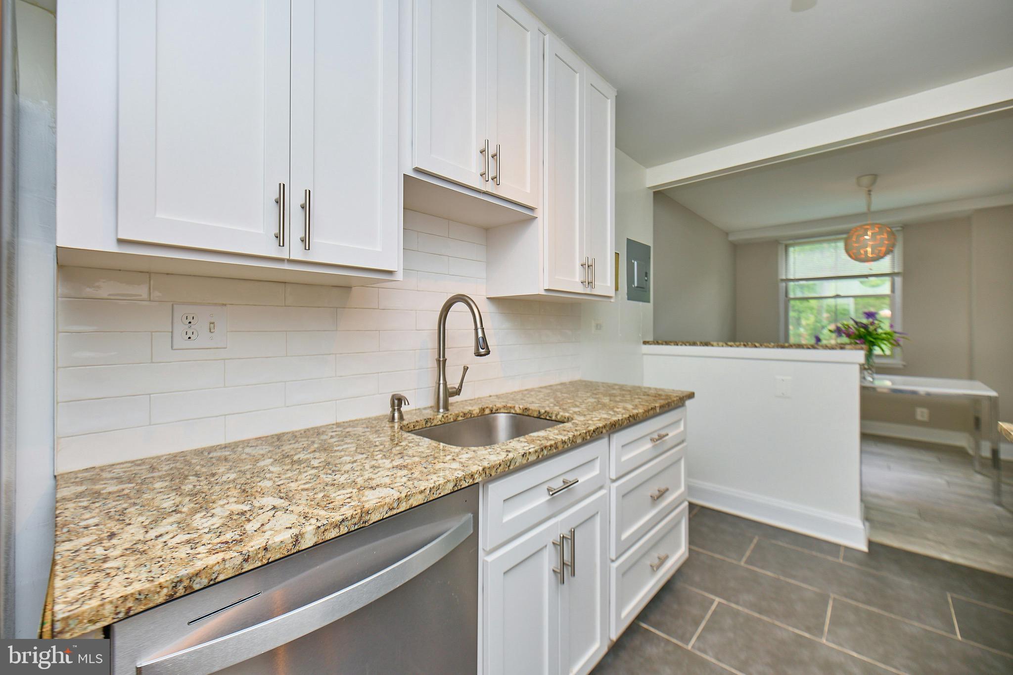 CIRCLE CONDOMINIUMS - Residential Lease