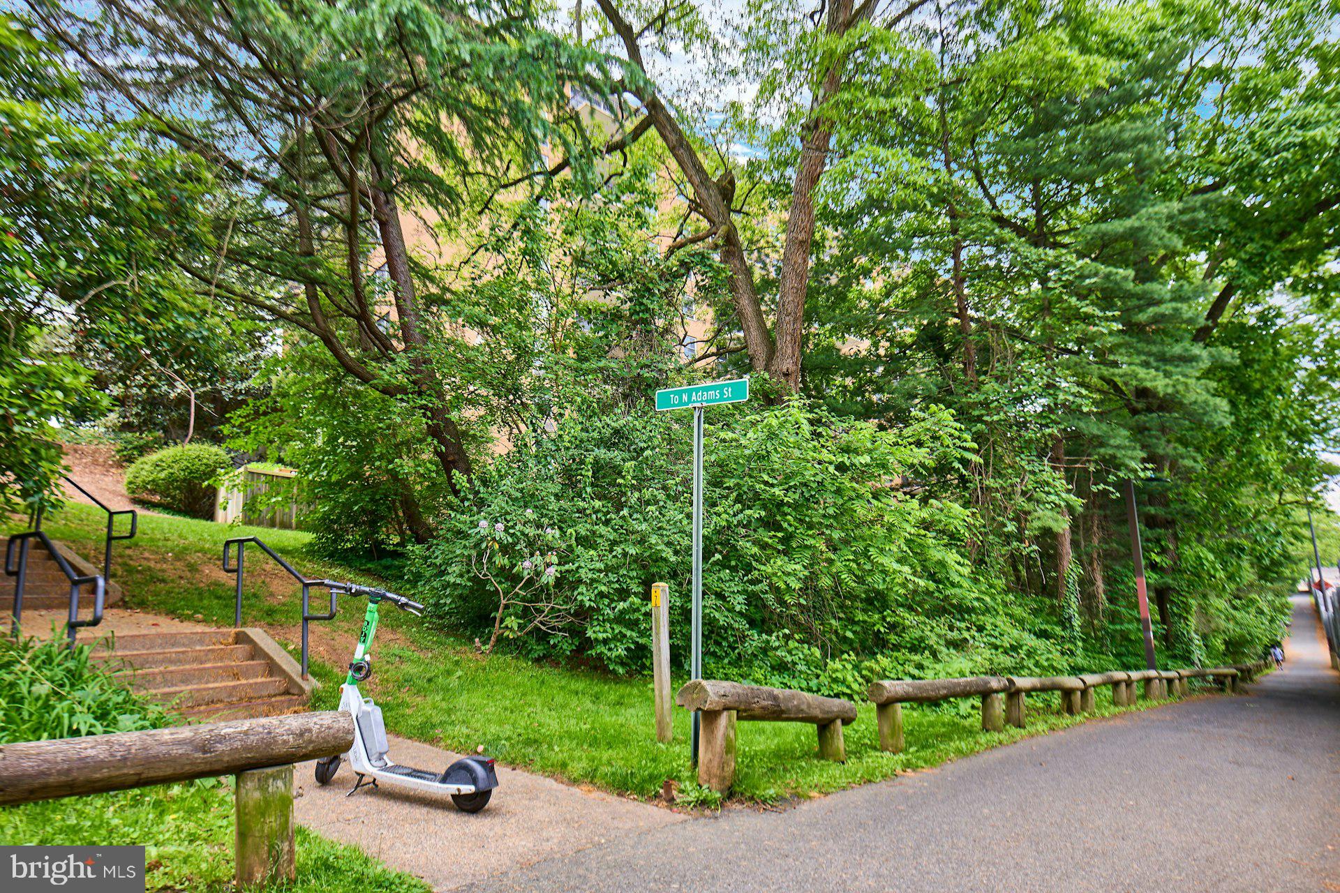 CIRCLE CONDOMINIUMS - Residential Lease