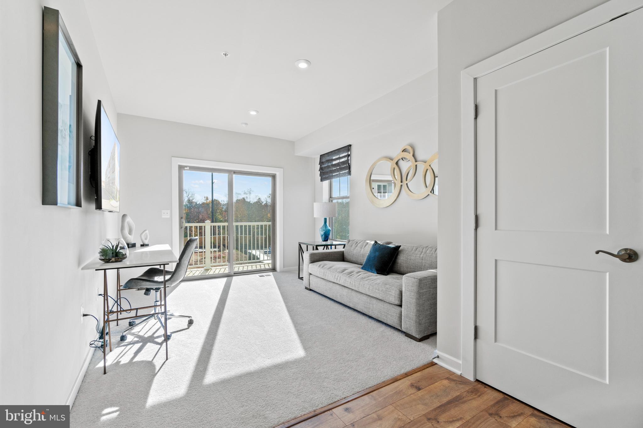 ASHBURN STATION - Residential