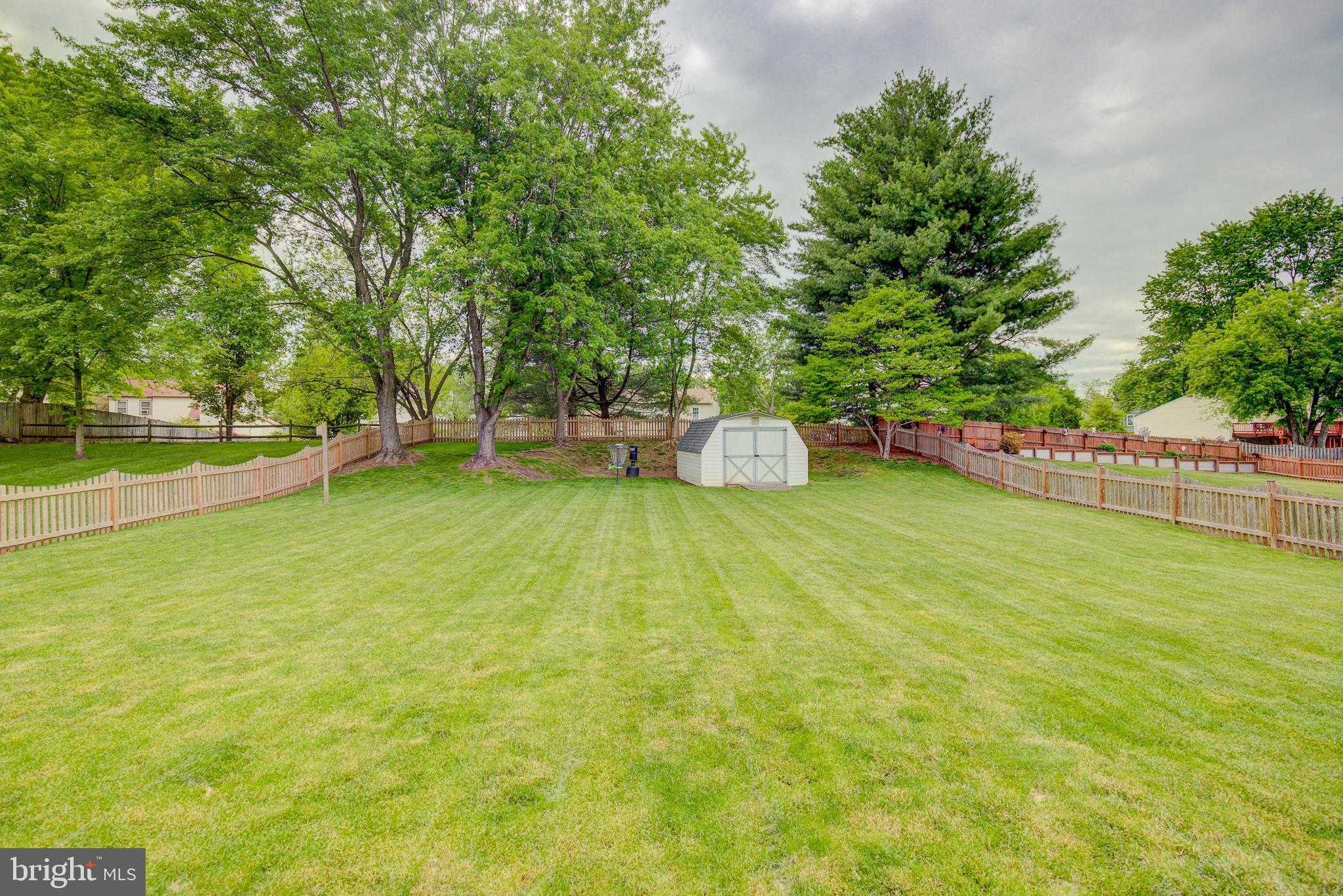 COUNTRY ROADS - Residential