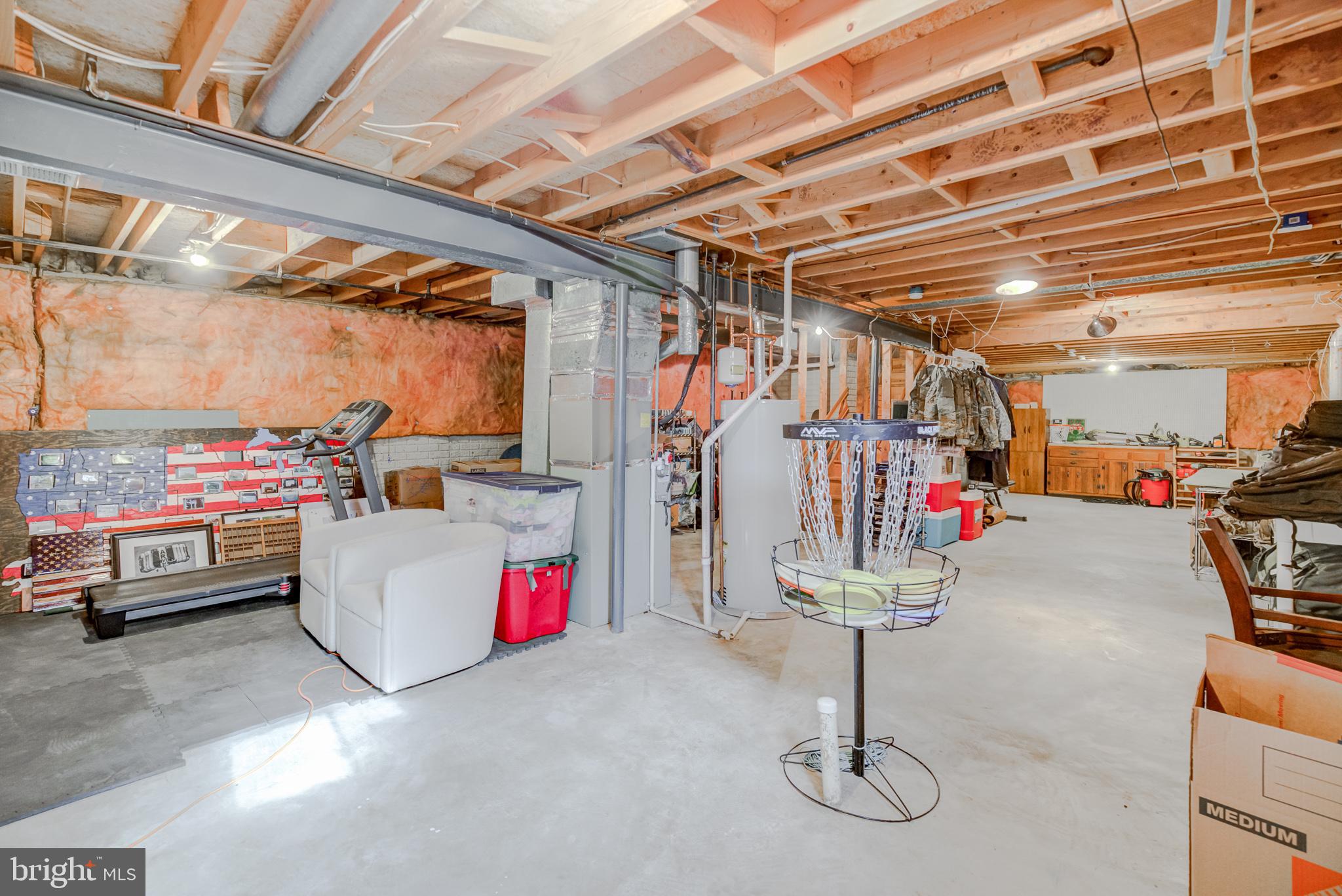 COUNTRY ROADS - Residential