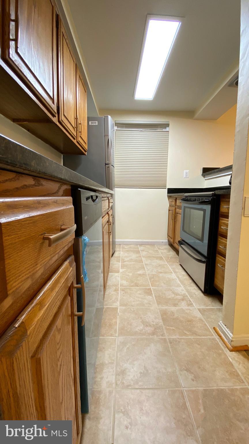 TERRACE TOWNE HOMES OF WOODLAWN - Residential Lease