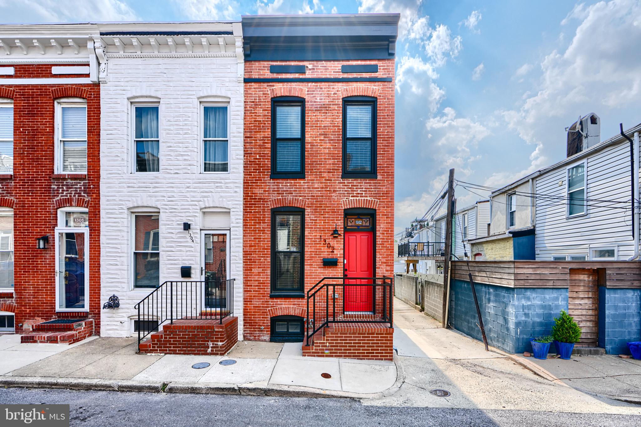 1302 MARSHALL STREET