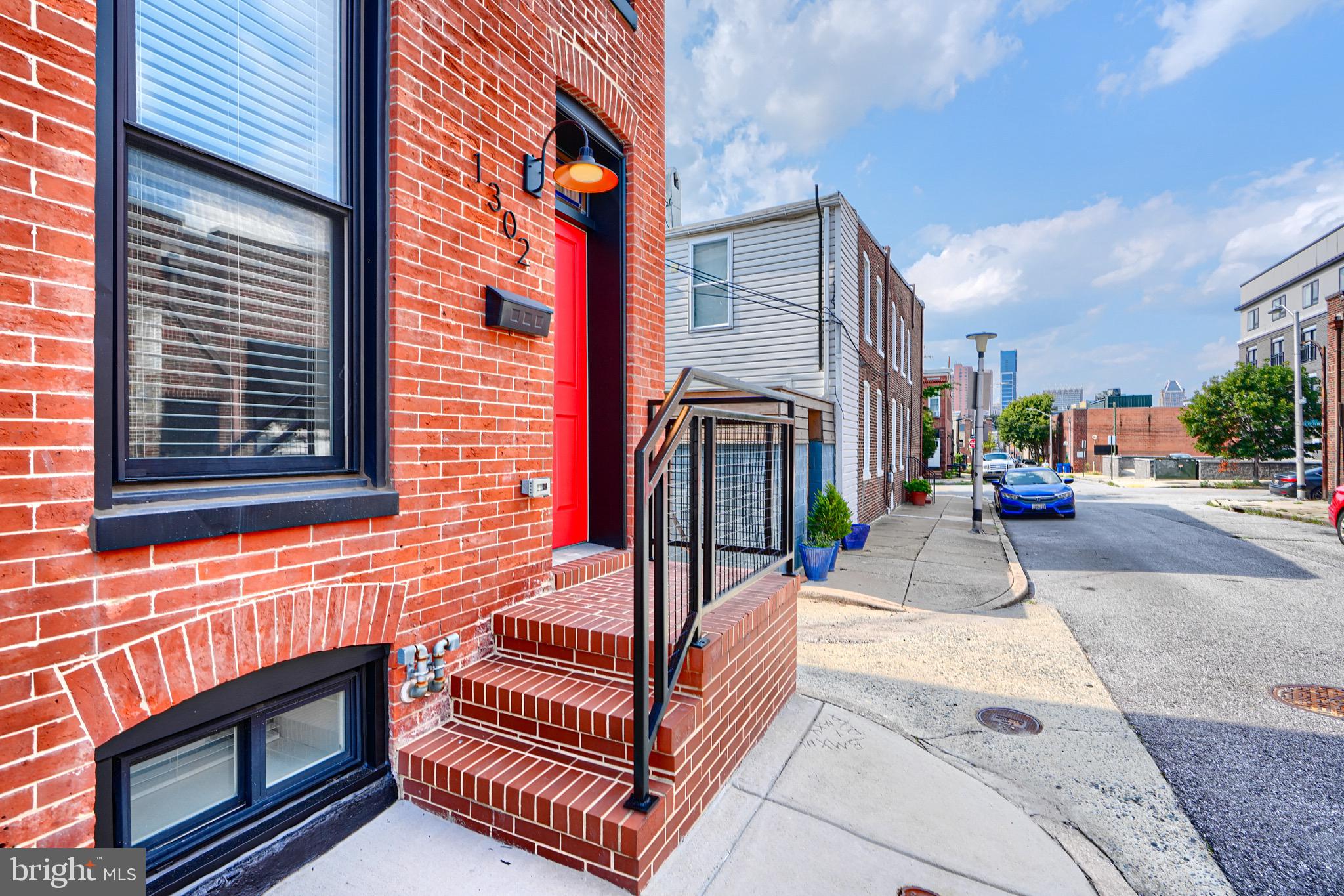 1302 MARSHALL STREET