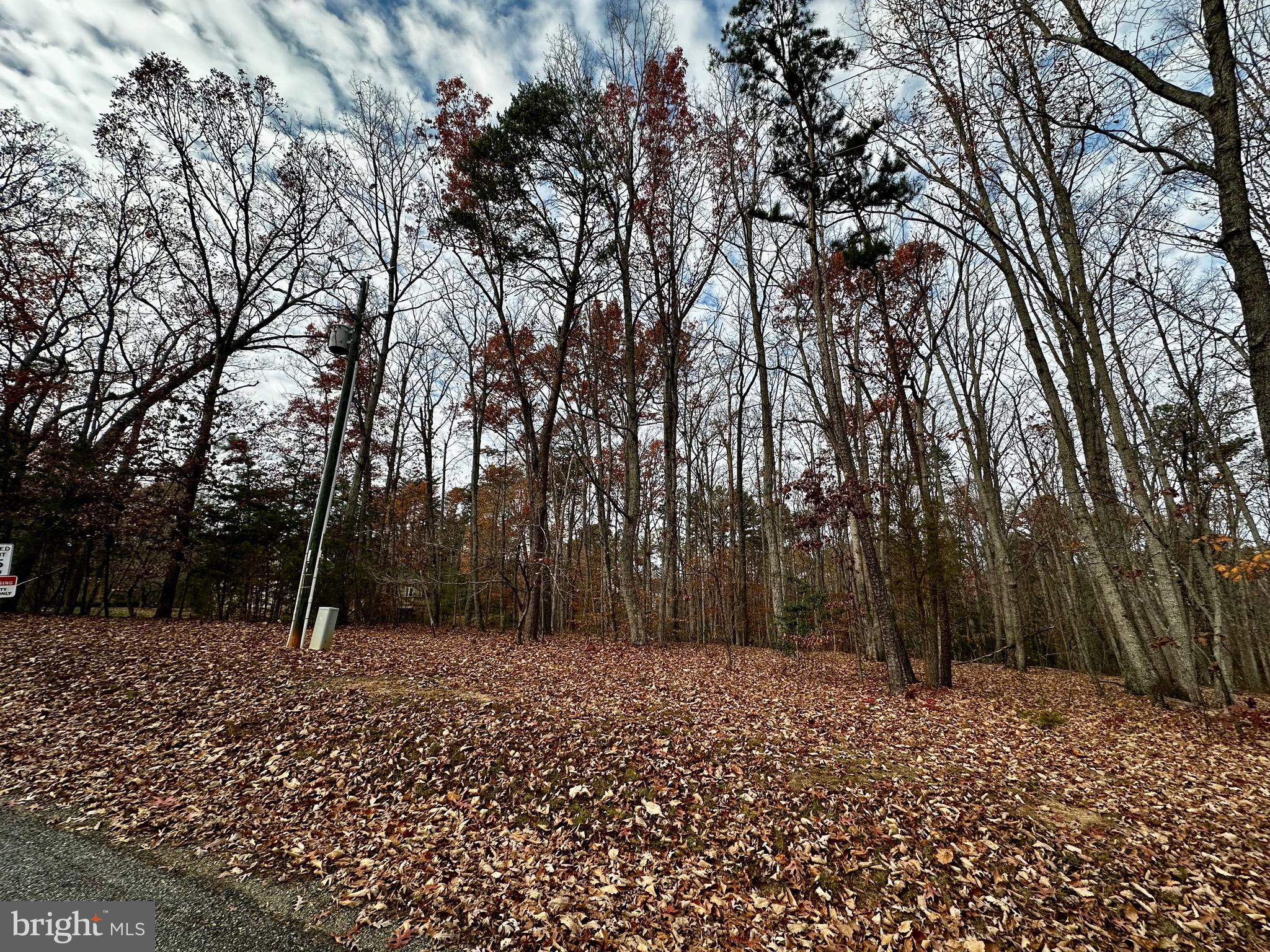 PINE HARBOUR - Land