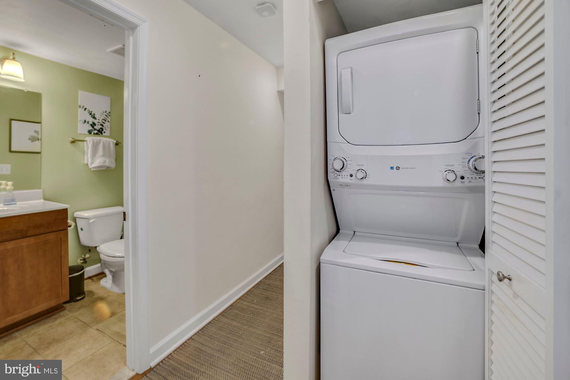 WEST VILLAGE OF SHIRLINGTON - Residential