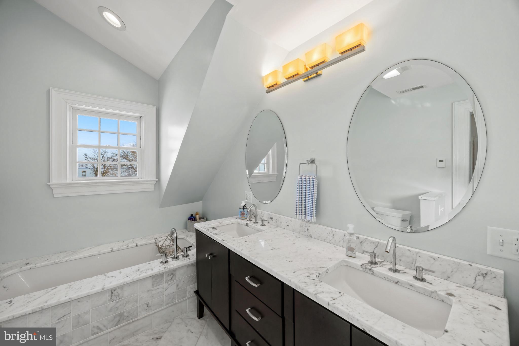 KENT ISLAND ESTATES - Residential