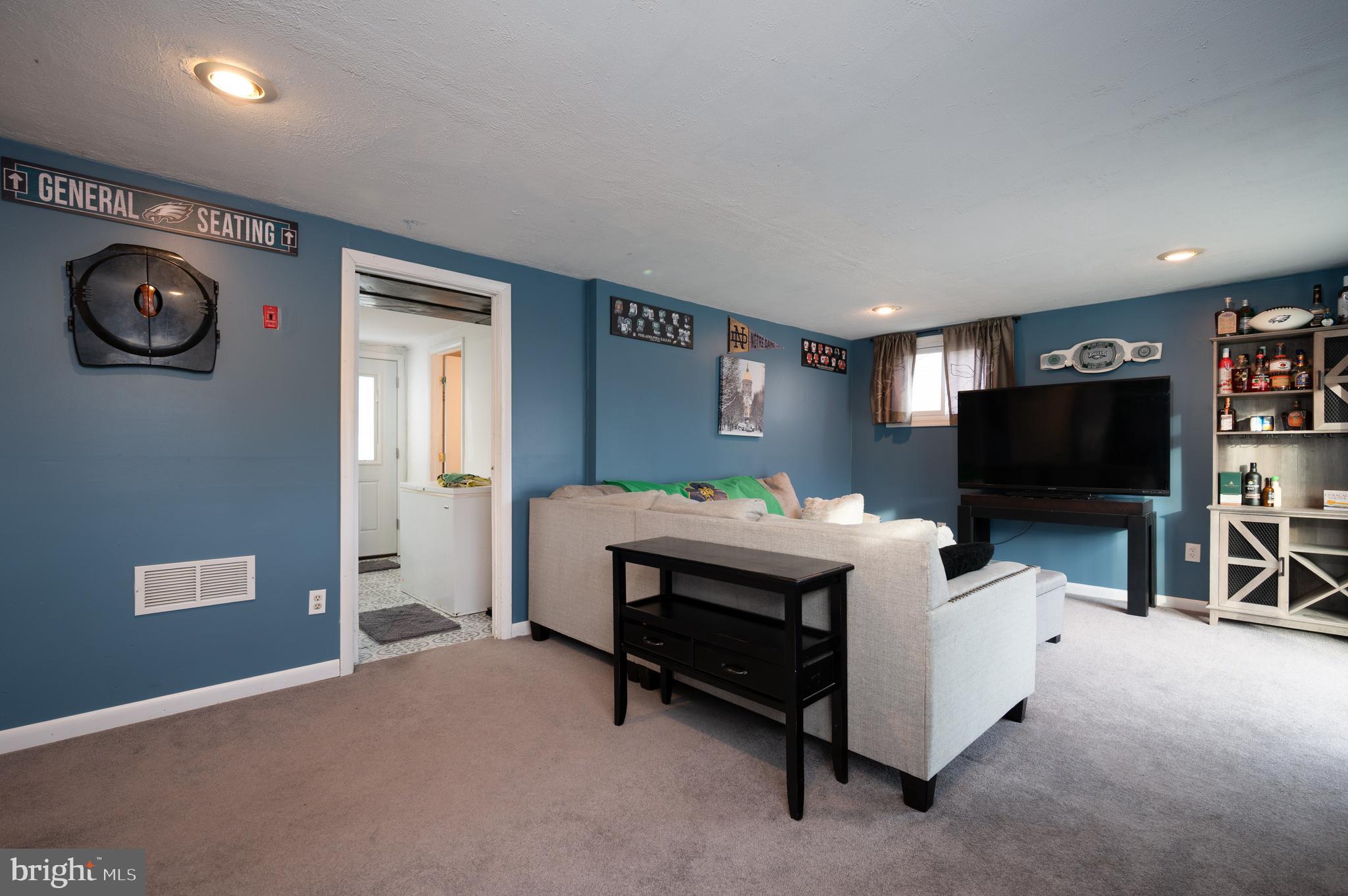 ASHBOURNE HILLS - Residential