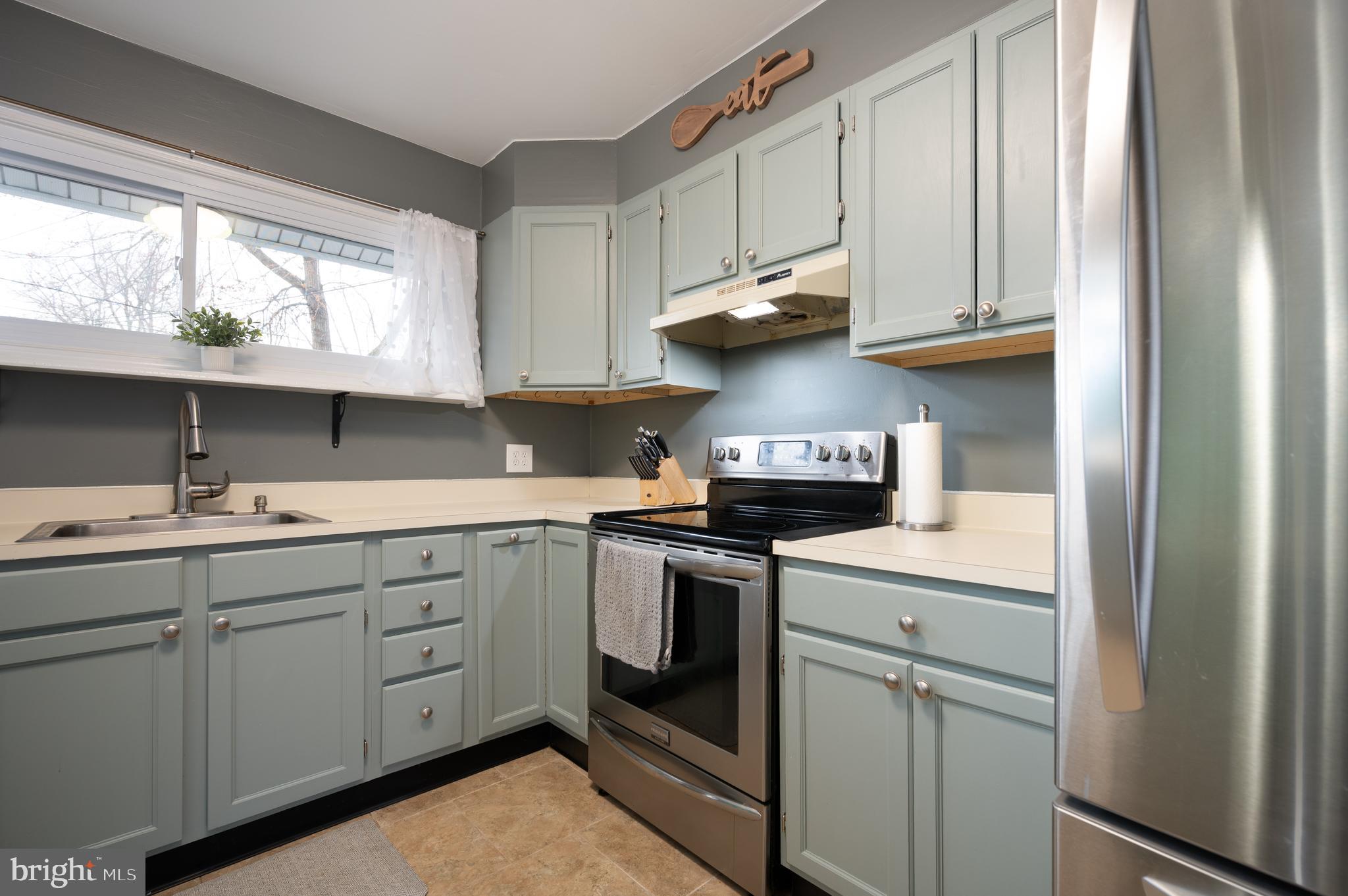 ASHBOURNE HILLS - Residential