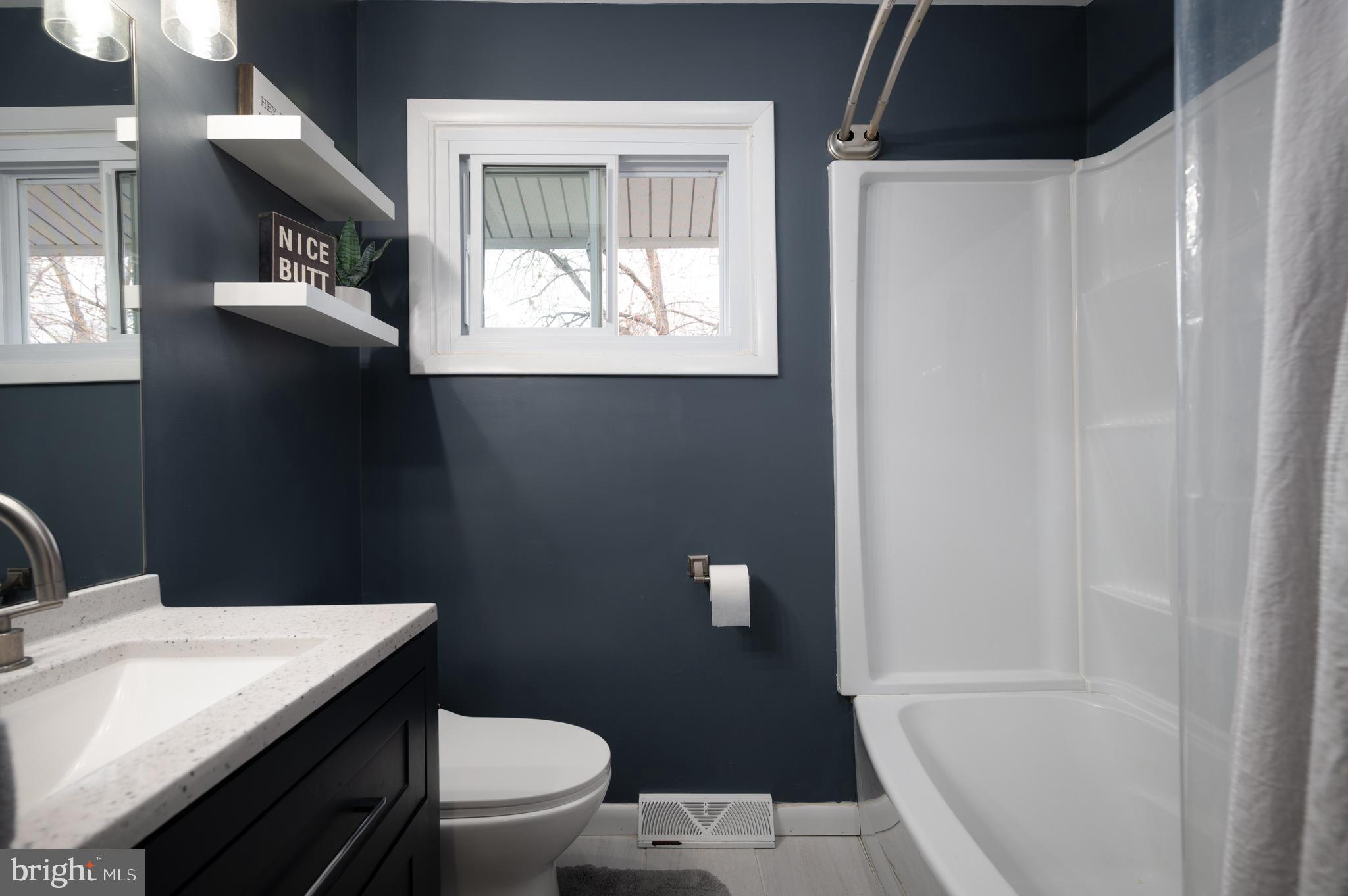 ASHBOURNE HILLS - Residential