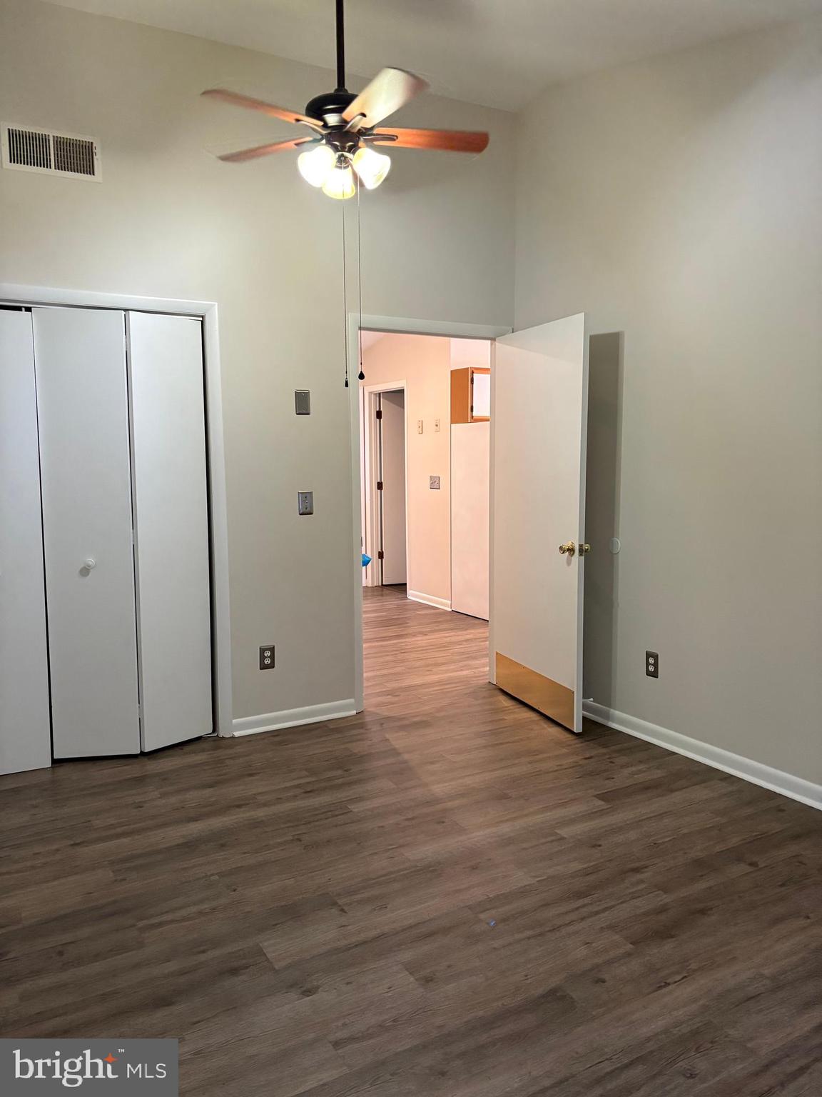 HOUSTON ACRES CONDOS - Residential