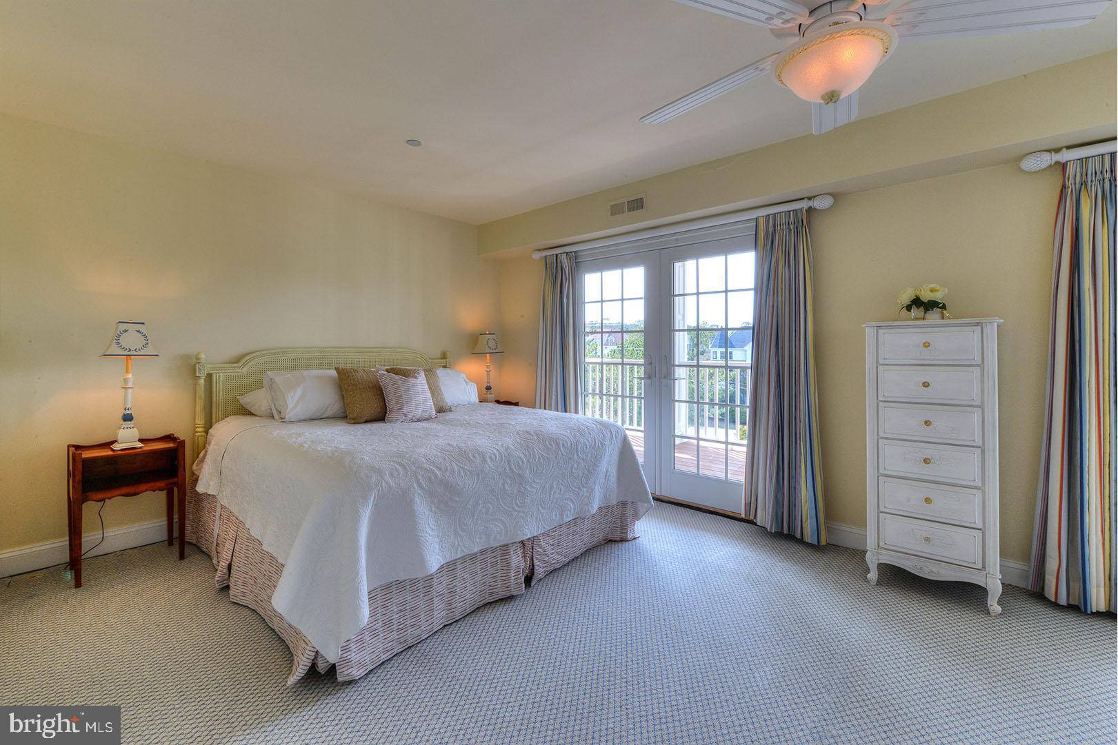 NORTH SHORES - Residential