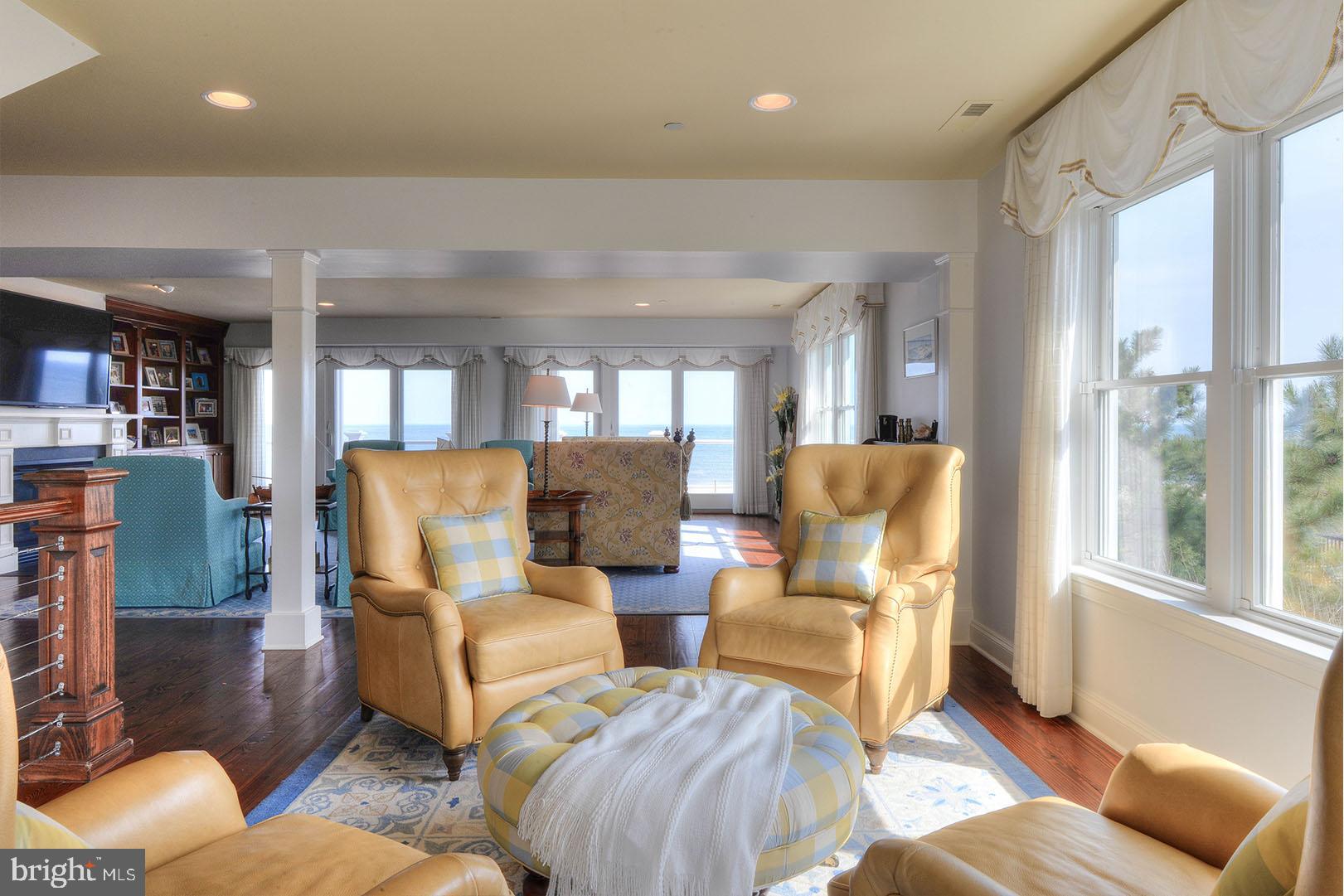 NORTH SHORES - Residential