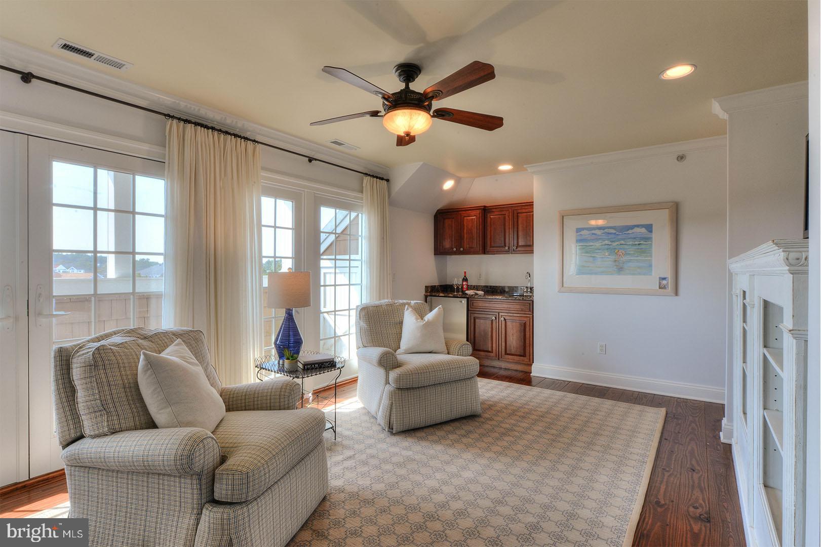 NORTH SHORES - Residential