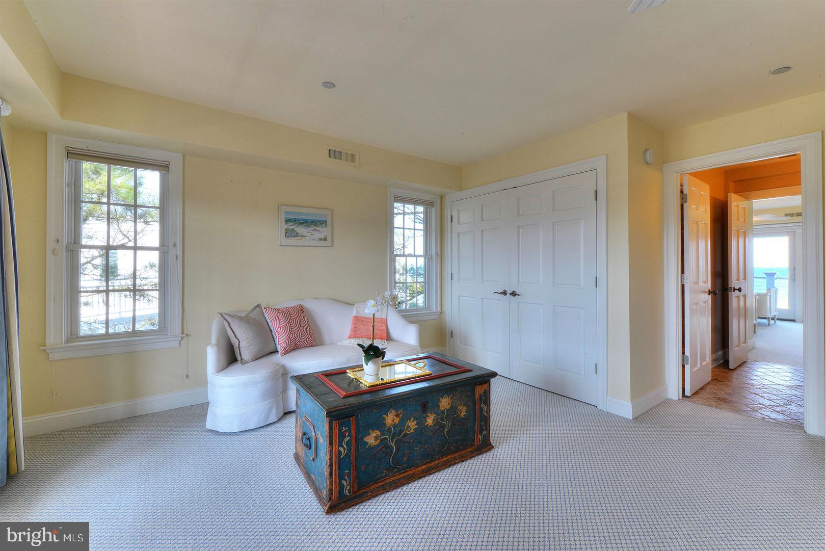 NORTH SHORES - Residential