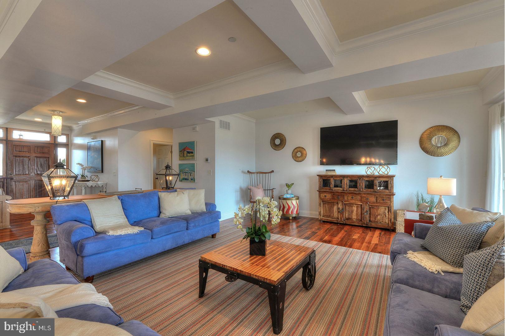 NORTH SHORES - Residential