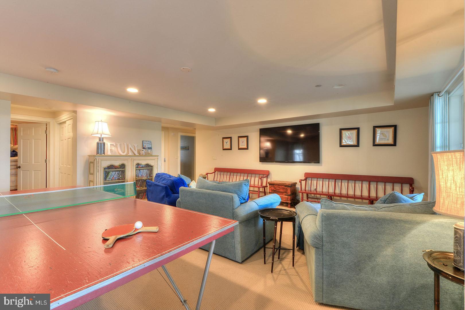 NORTH SHORES - Residential