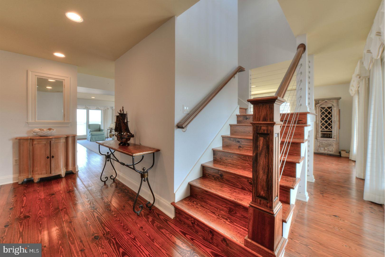 NORTH SHORES - Residential