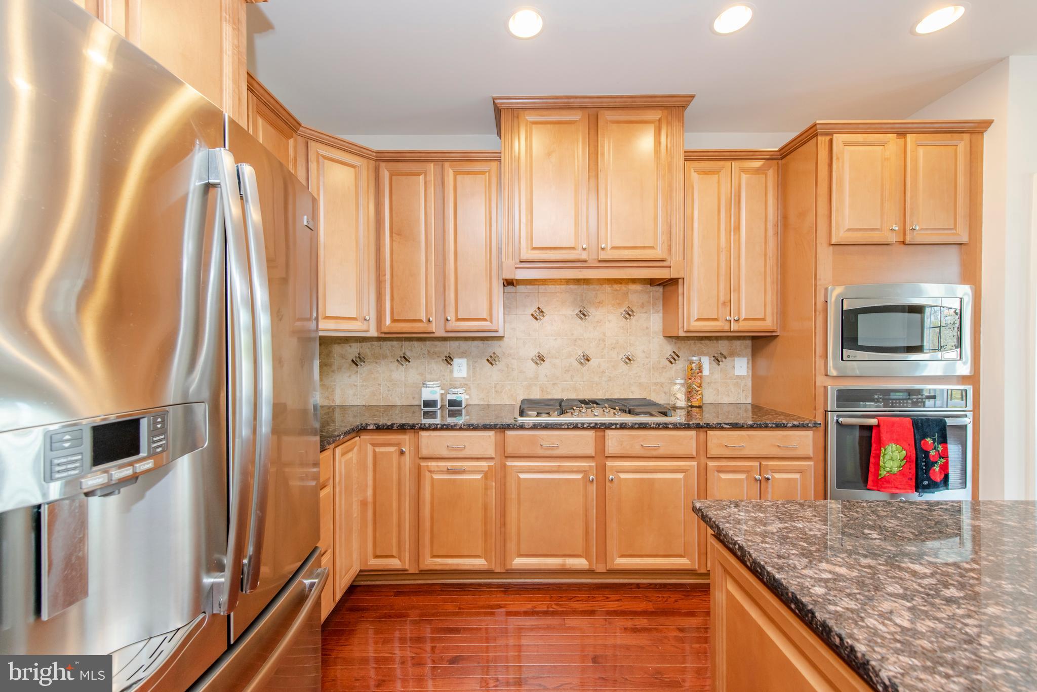 AUTUMN RIVER - Residential Lease