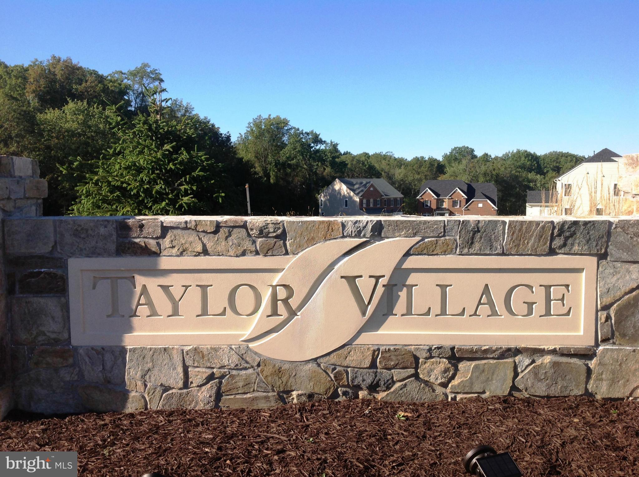 AUTUMN RIVER - Residential Lease