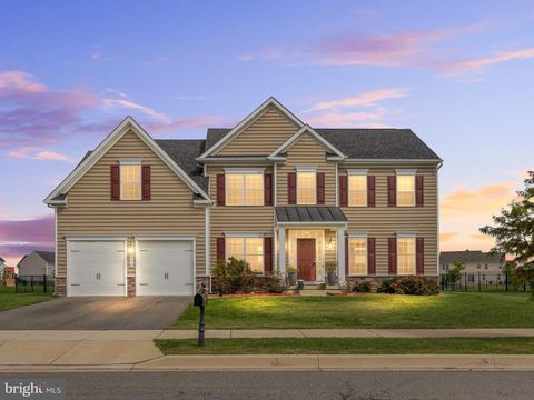 Photo of 313 Creighton Drive, MIDDLETOWN, DE 19709 (MLS # DENC2089282)