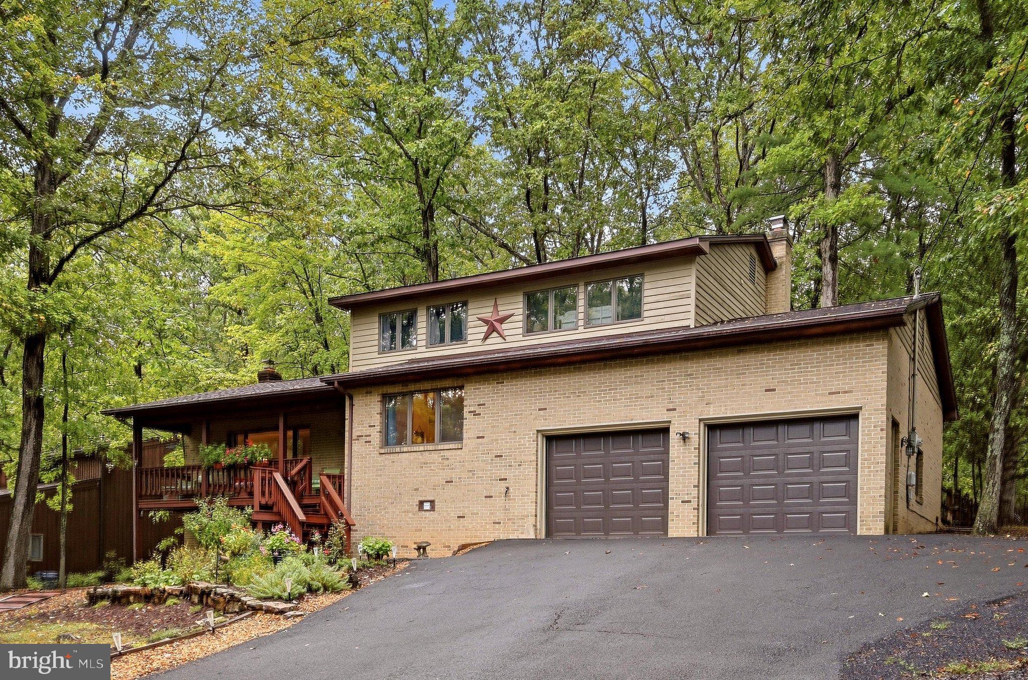 1058 LAKEVIEW DRIVE