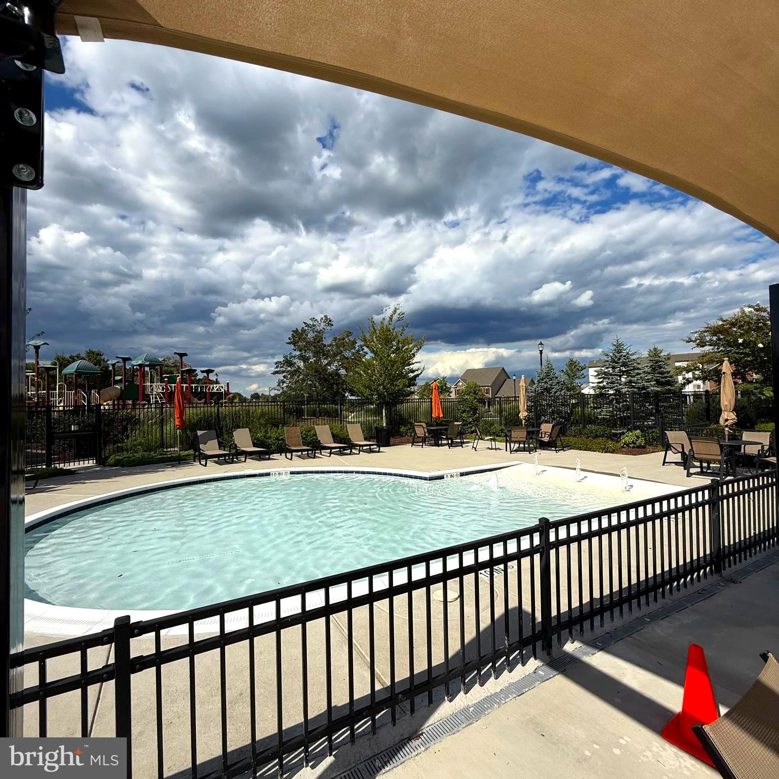 LANDSDALE - Residential