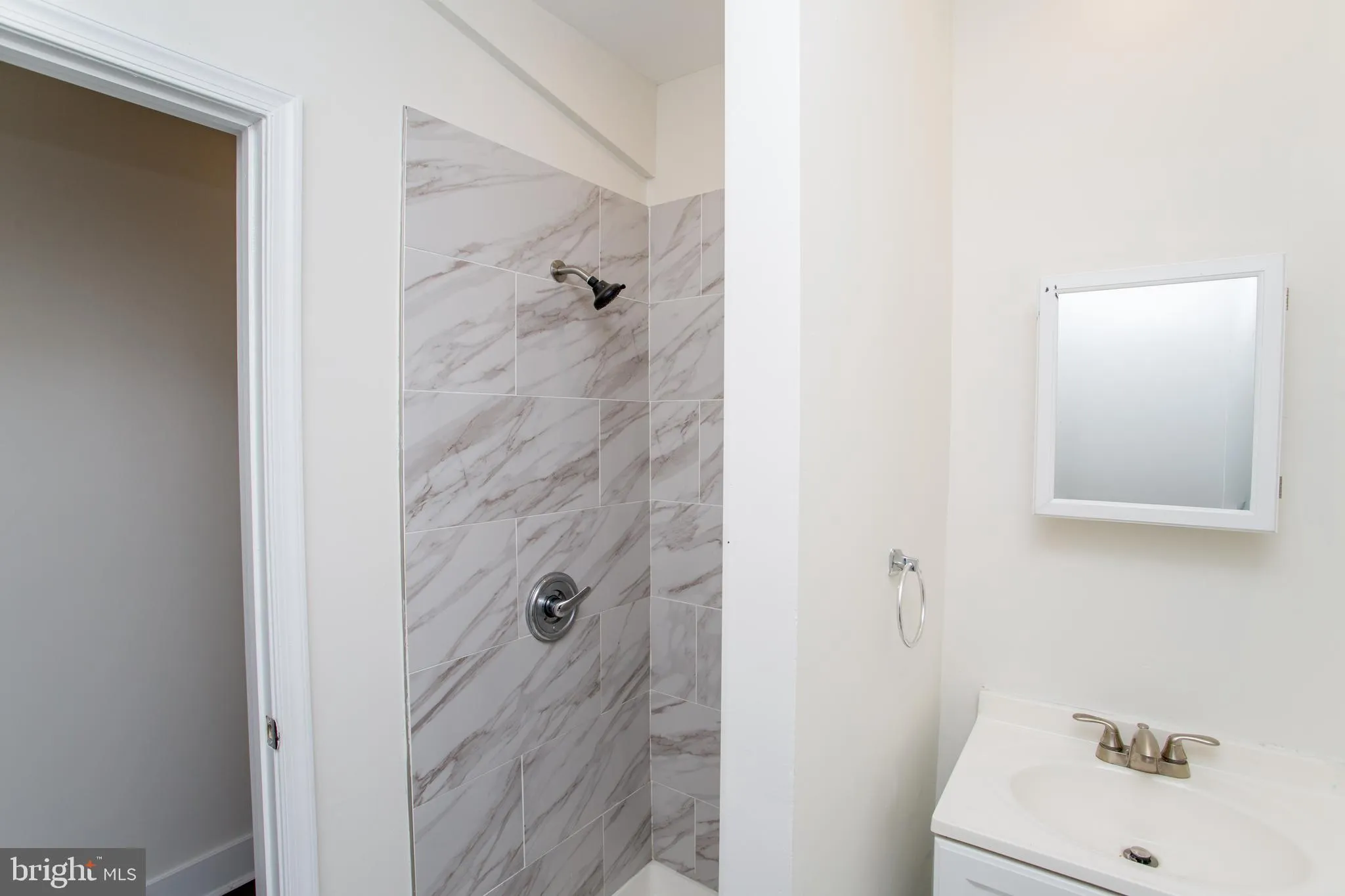 Philadelphia, Pennsylvania 19139, United States, 6 Bedrooms Bedrooms, ,Residential,Contingent,30301