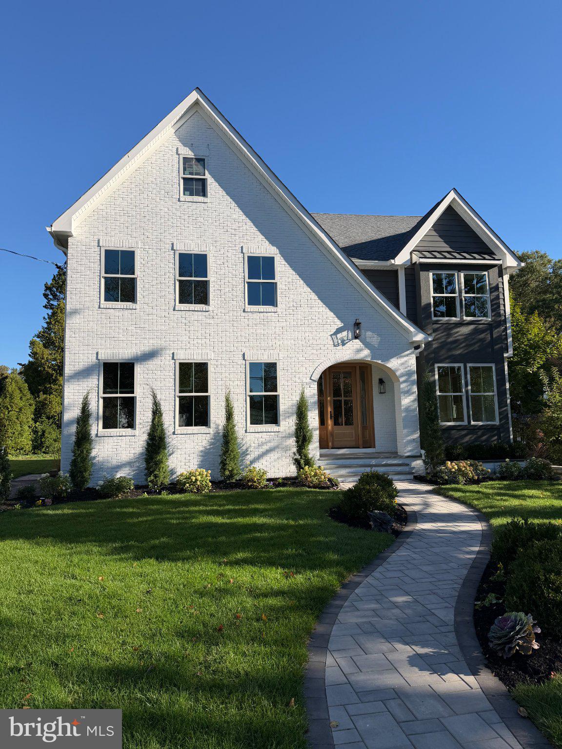 341 S HINCHMAN AVENUE