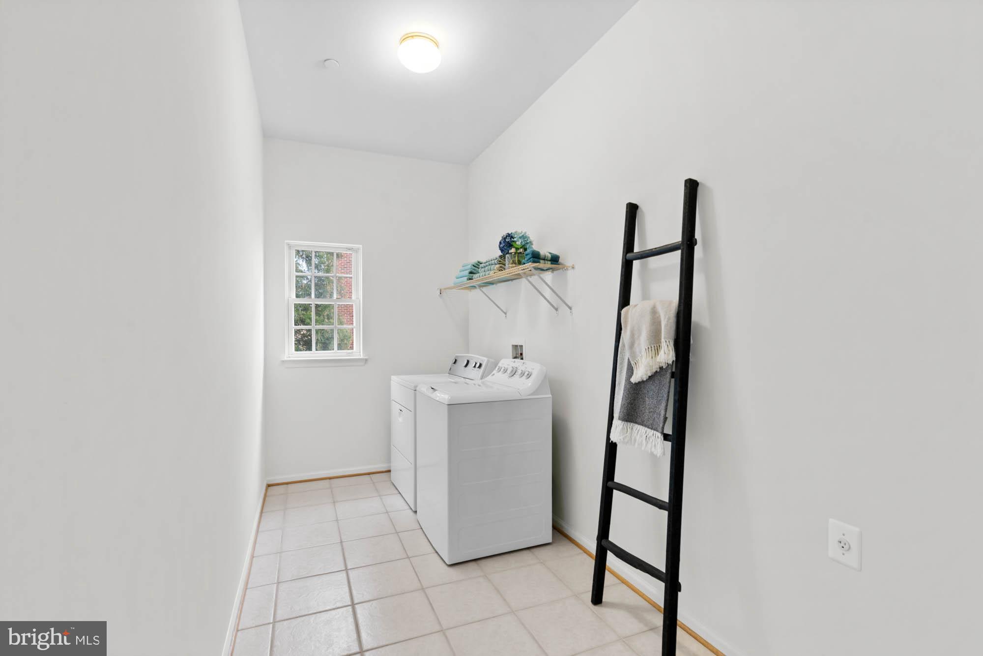 AMBERLEA FARM - Residential