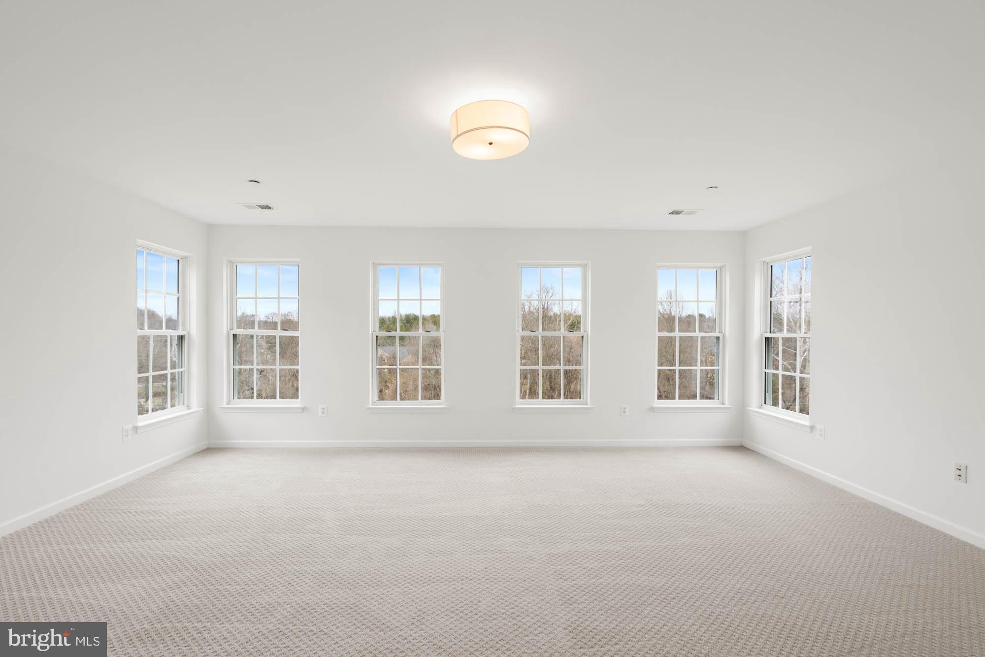 AMBERLEA FARM - Residential