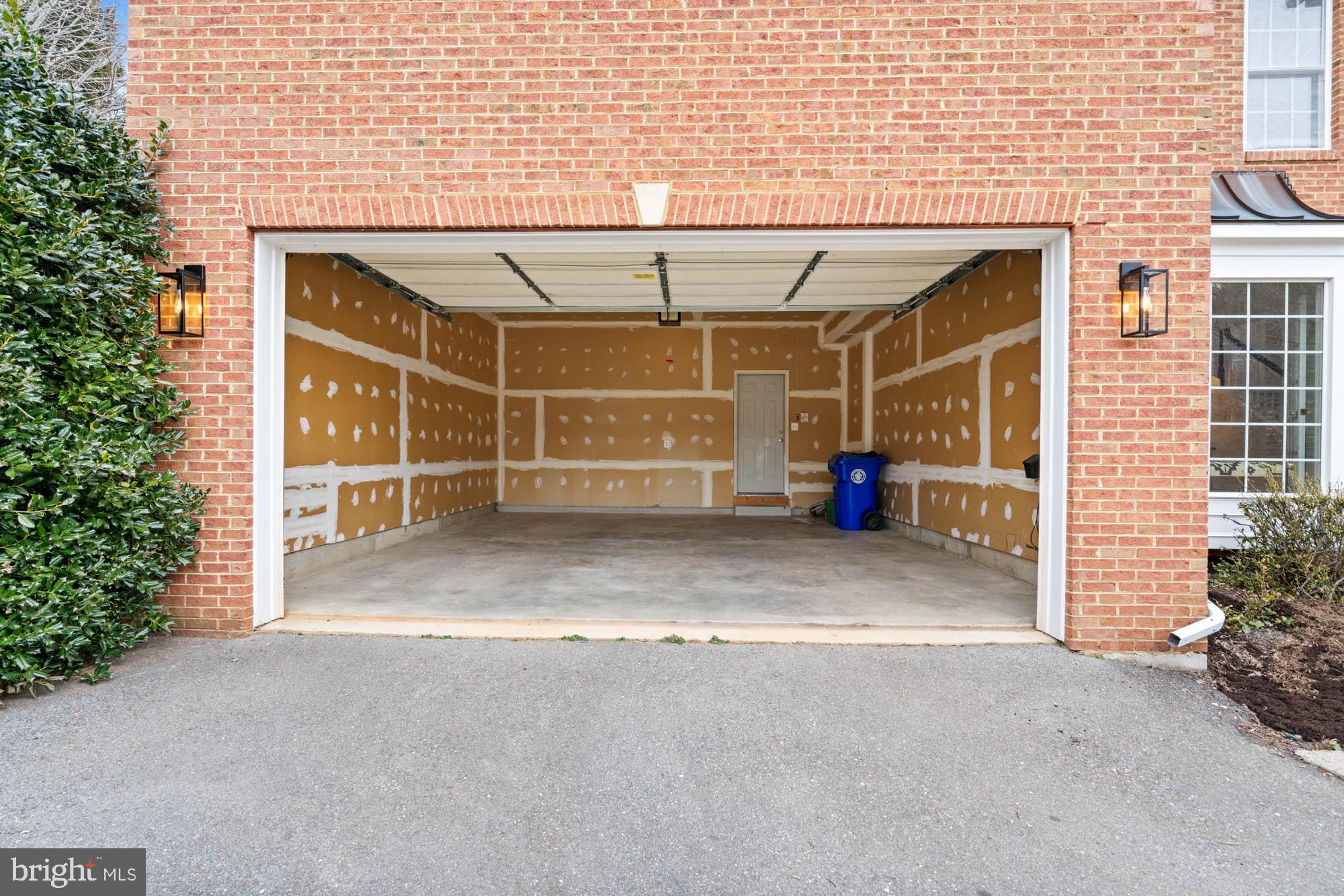 AMBERLEA FARM - Residential