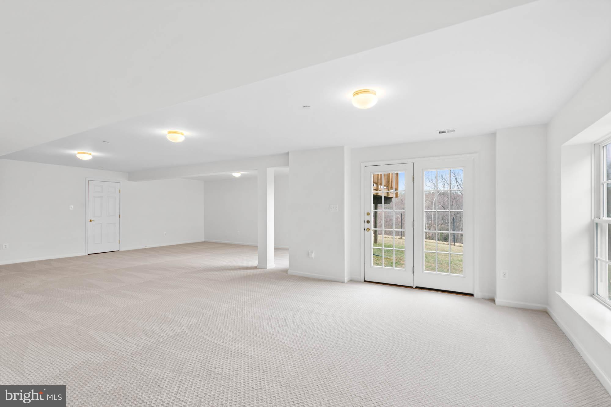 AMBERLEA FARM - Residential