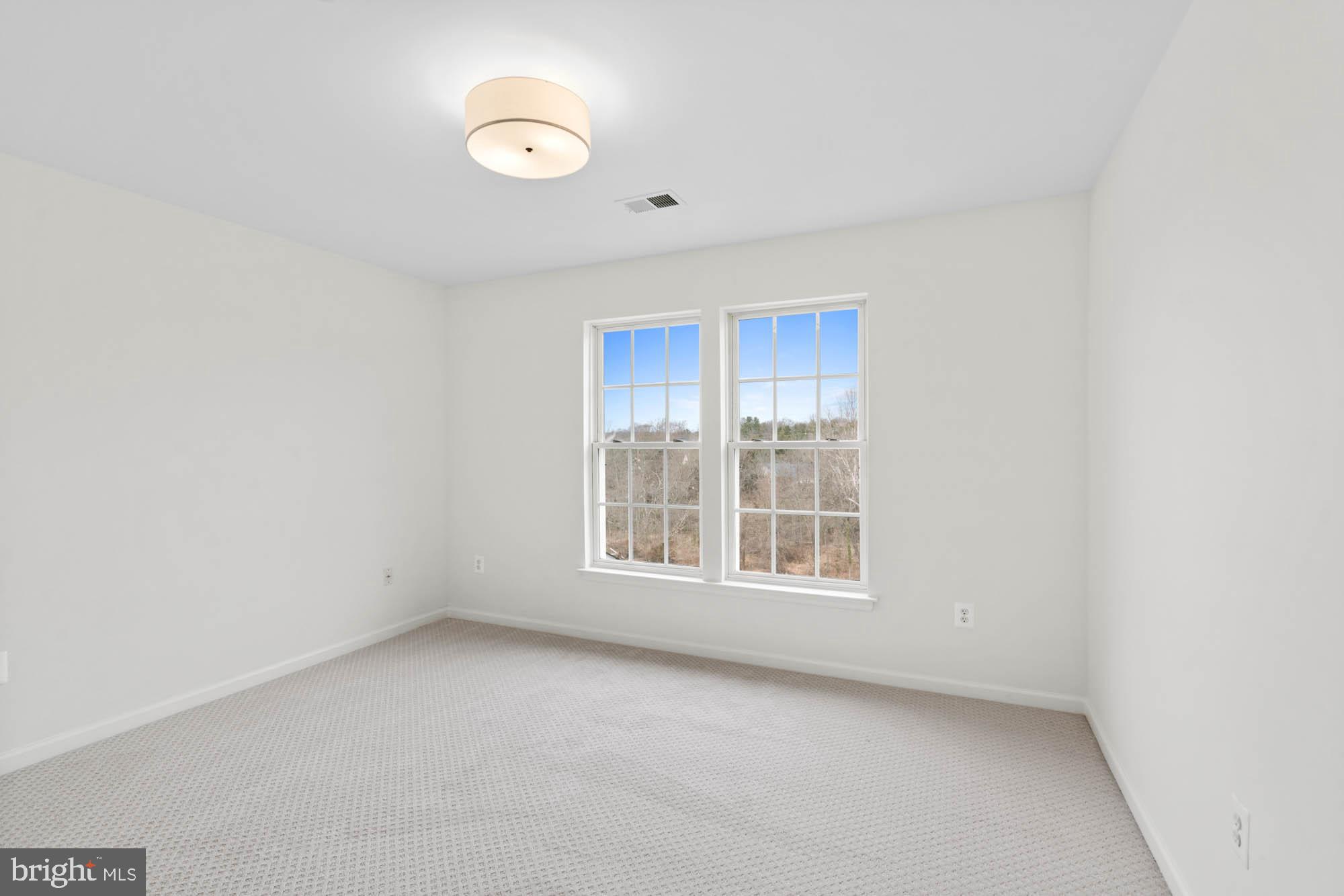 AMBERLEA FARM - Residential