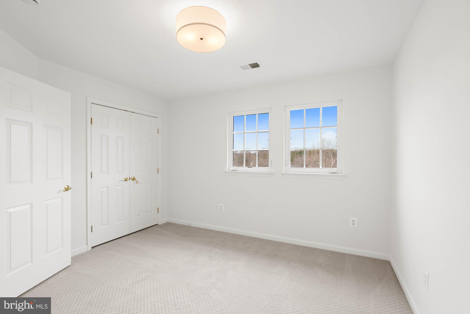 AMBERLEA FARM - Residential